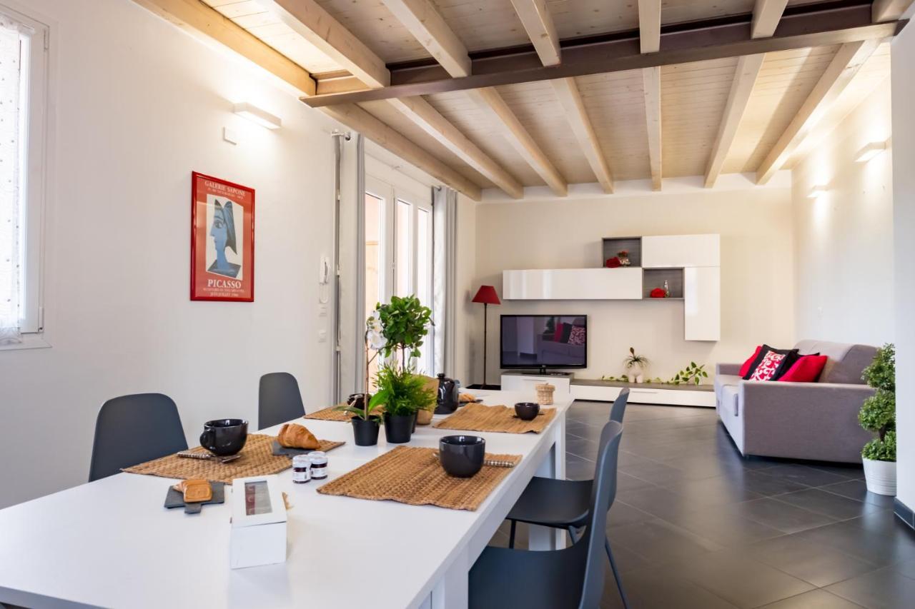 Residenza Gelsomino Apartment Desenzano del Garda Luaran gambar