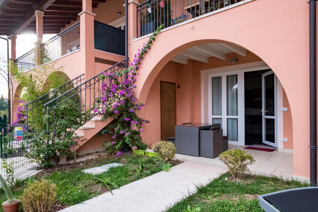 Residenza Gelsomino Apartment Desenzano del Garda Luaran gambar