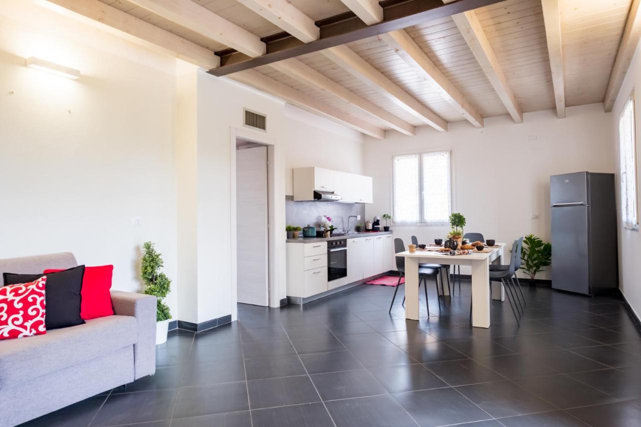 Residenza Gelsomino Apartment Desenzano del Garda Luaran gambar