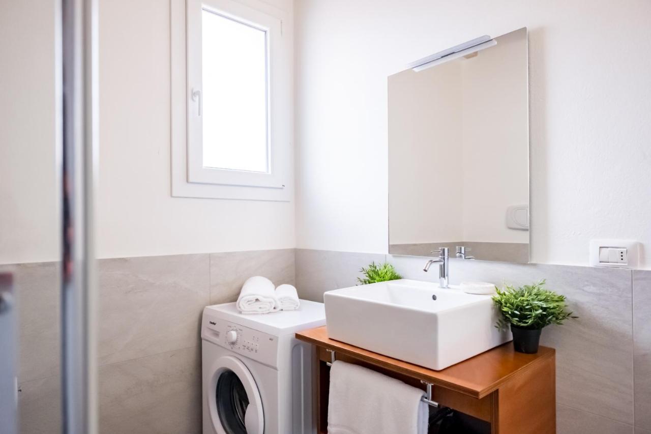 Residenza Gelsomino Apartment Desenzano del Garda Luaran gambar